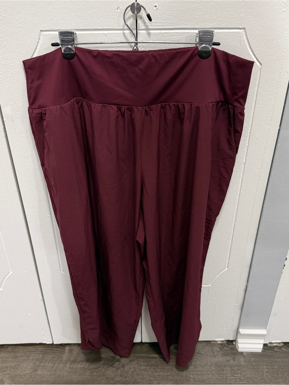 Halara Maroon Flowy High Waisted Pants